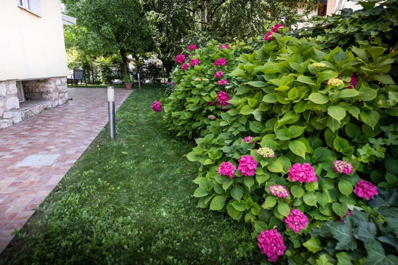Verona Suites Exterior foto